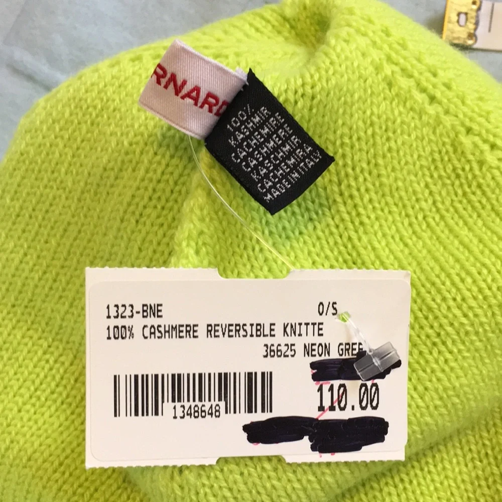 100% Cashmere Knit Beanie Reversible by St. Bernard